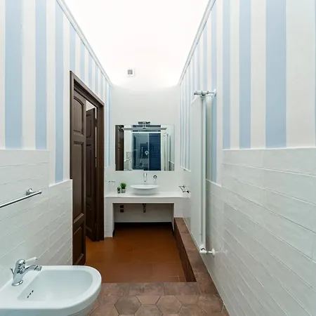 Unyca- Elegant En-suite 
