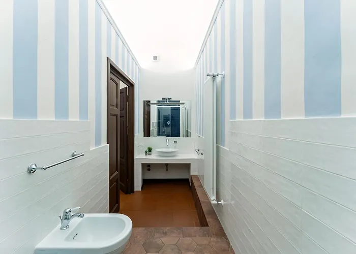 Unyca- Elegant En-suite 